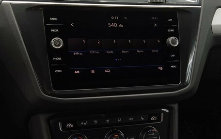 Volkswagen Tiguan II, 2020 год, 2 347 000 рублей, 15 фотография