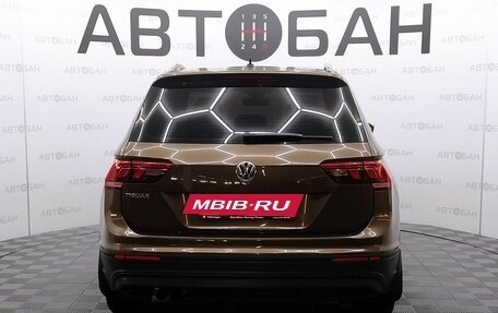 Volkswagen Tiguan II, 2020 год, 2 347 000 рублей, 5 фотография