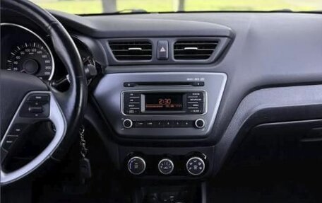 KIA Rio III рестайлинг, 2016 год, 1 290 000 рублей, 12 фотография