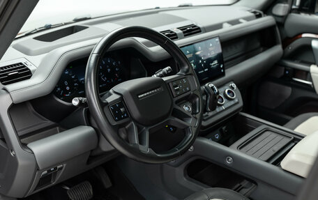 Land Rover Defender II, 2022 год, 12 590 000 рублей, 10 фотография