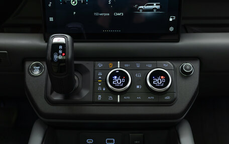 Land Rover Defender II, 2022 год, 12 590 000 рублей, 18 фотография