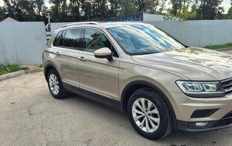 Volkswagen Tiguan II, 2017 год, 2 100 000 рублей, 2 фотография
