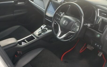 Honda Shuttle II, 2018 год, 1 410 000 рублей, 7 фотография