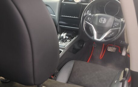 Honda Shuttle II, 2018 год, 1 410 000 рублей, 9 фотография