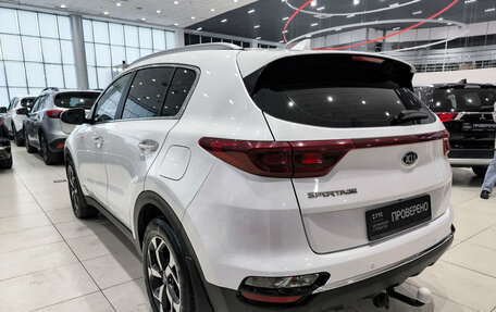 KIA Sportage IV рестайлинг, 2021 год, 1 950 000 рублей, 7 фотография