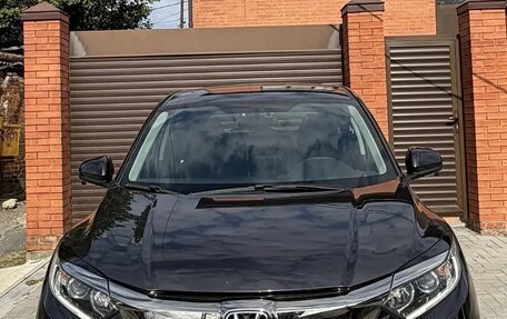 Honda Vezel, 2022 год, 2 100 000 рублей, 2 фотография