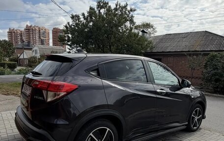 Honda Vezel, 2022 год, 2 100 000 рублей, 4 фотография