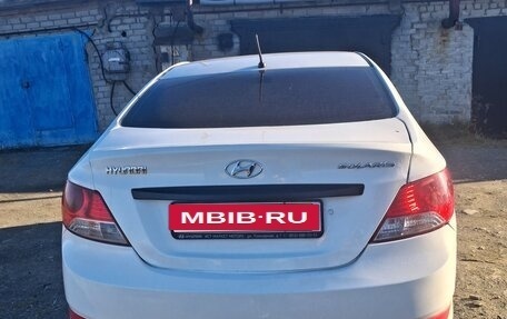 Hyundai Solaris II рестайлинг, 2011 год, 475 000 рублей, 2 фотография