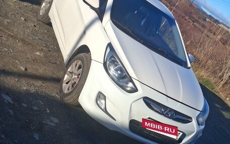 Hyundai Solaris II рестайлинг, 2011 год, 475 000 рублей, 4 фотография