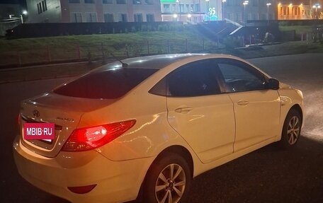 Hyundai Solaris II рестайлинг, 2011 год, 475 000 рублей, 11 фотография