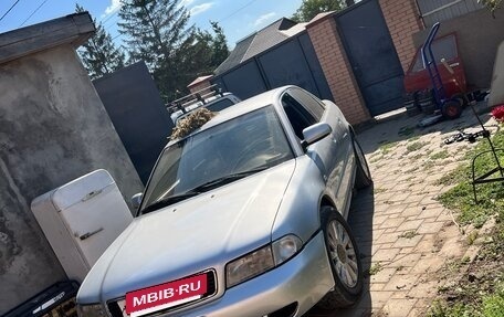 Audi A4, 2000 год, 450 000 рублей, 4 фотография