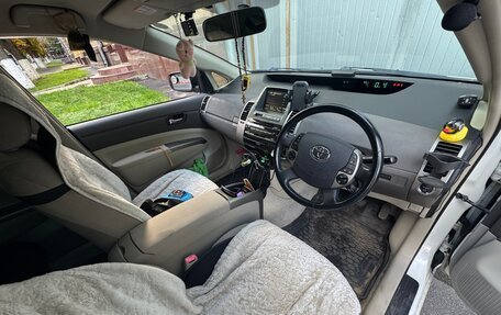 Toyota Prius, 2009 год, 1 180 000 рублей, 8 фотография