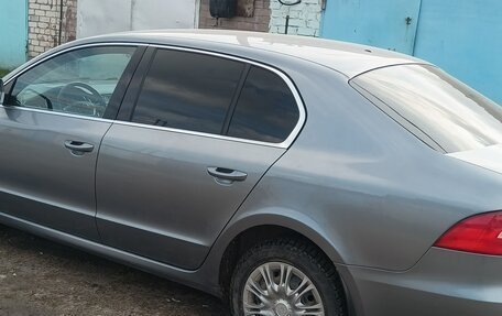 Skoda Superb III рестайлинг, 2012 год, 1 050 000 рублей, 5 фотография