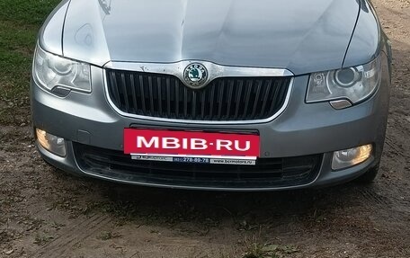Skoda Superb III рестайлинг, 2012 год, 1 050 000 рублей, 2 фотография