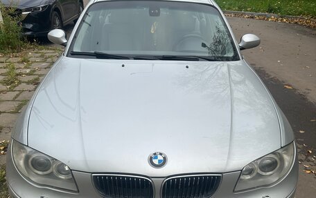 BMW 1 серия, 2007 год, 900 000 рублей, 1 фотография