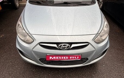 Hyundai Solaris II рестайлинг, 2011 год, 700 000 рублей, 1 фотография