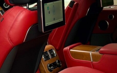 Land Rover Range Rover IV рестайлинг, 2018 год, 6 100 000 рублей, 13 фотография