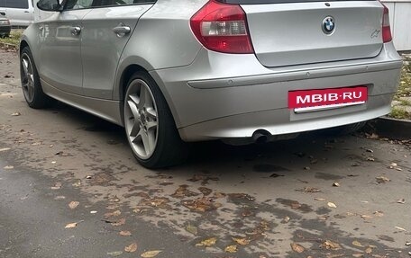 BMW 1 серия, 2007 год, 900 000 рублей, 9 фотография