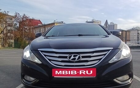 Hyundai Sonata VI, 2012 год, 920 000 рублей, 2 фотография