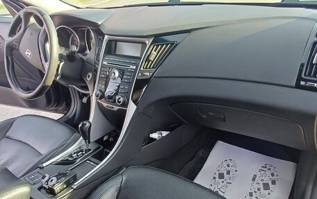 Hyundai Sonata VI, 2012 год, 920 000 рублей, 16 фотография