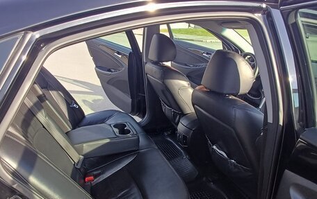 Hyundai Sonata VI, 2012 год, 920 000 рублей, 18 фотография