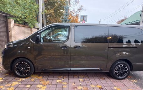 Peugeot Traveller I, 2021 год, 4 450 000 рублей, 4 фотография