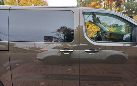 Peugeot Traveller I, 2021 год, 4 450 000 рублей, 9 фотография