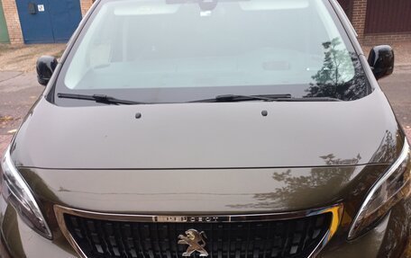Peugeot Traveller I, 2021 год, 4 450 000 рублей, 6 фотография