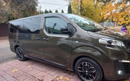 Peugeot Traveller I, 2021 год, 4 450 000 рублей, 8 фотография
