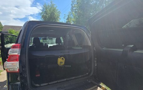Toyota Land Cruiser Prado 150 рестайлинг 2, 2014 год, 2 990 000 рублей, 16 фотография