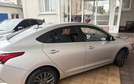 Hyundai Solaris II рестайлинг, 2020 год, 1 420 000 рублей, 4 фотография