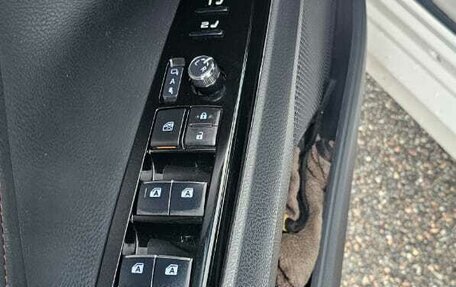 Toyota Camry, 2018 год, 2 800 000 рублей, 6 фотография