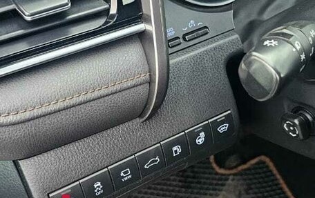 Toyota Camry, 2018 год, 2 800 000 рублей, 8 фотография