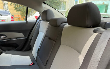 Chevrolet Cruze II, 2011 год, 600 000 рублей, 17 фотография