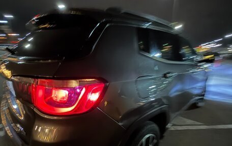 Jeep Compass II, 2020 год, 2 400 000 рублей, 4 фотография