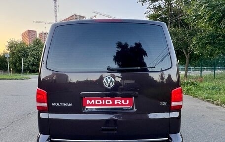 Volkswagen Multivan T5, 2011 год, 2 650 000 рублей, 6 фотография