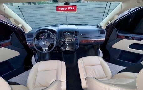 Volkswagen Multivan T5, 2011 год, 2 650 000 рублей, 20 фотография