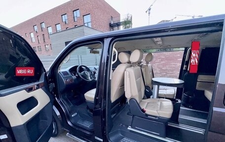 Volkswagen Multivan T5, 2011 год, 2 650 000 рублей, 24 фотография