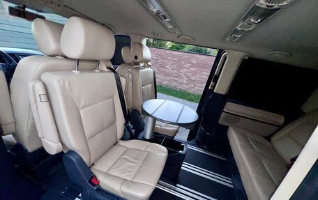 Volkswagen Multivan T5, 2011 год, 2 650 000 рублей, 34 фотография