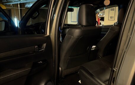 Toyota Hilux VIII, 2020 год, 5 990 000 рублей, 13 фотография