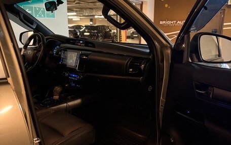 Toyota Hilux VIII, 2020 год, 5 990 000 рублей, 17 фотография