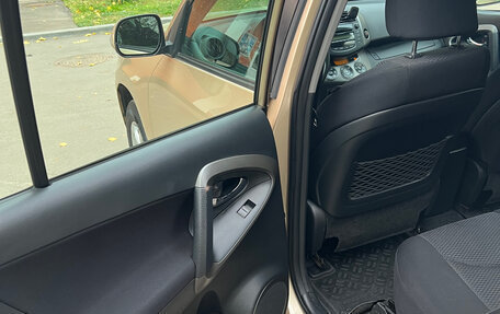 Toyota RAV4, 2011 год, 1 430 000 рублей, 18 фотография