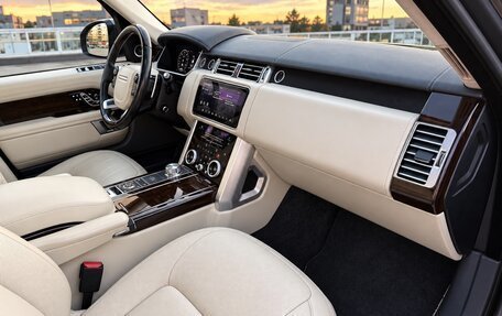 Land Rover Range Rover IV рестайлинг, 2018 год, 11 000 000 рублей, 10 фотография