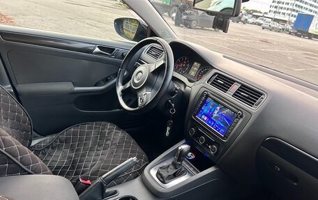 Volkswagen Jetta VI, 2011 год, 1 120 000 рублей, 9 фотография