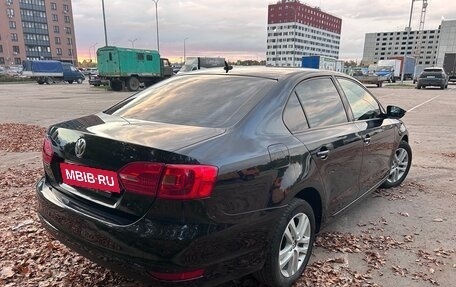 Volkswagen Jetta VI, 2011 год, 1 120 000 рублей, 4 фотография