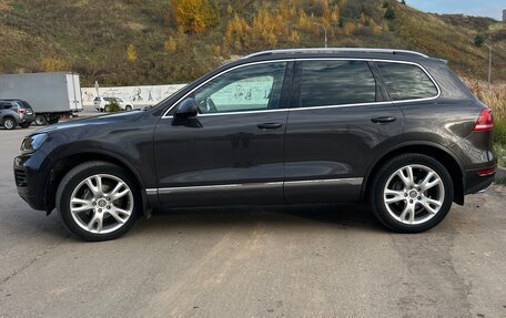 Volkswagen Touareg III, 2011 год, 1 490 000 рублей, 4 фотография