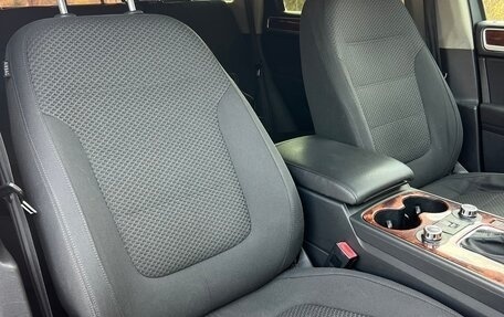 Volkswagen Touareg III, 2011 год, 1 490 000 рублей, 9 фотография