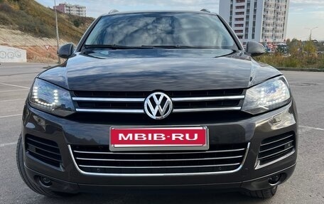 Volkswagen Touareg III, 2011 год, 1 490 000 рублей, 3 фотография