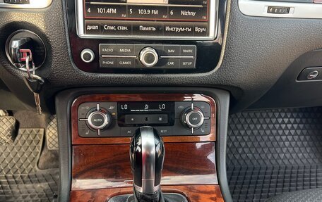 Volkswagen Touareg III, 2011 год, 1 490 000 рублей, 15 фотография