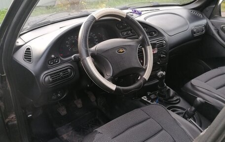 Chevrolet Niva I рестайлинг, 2004 год, 350 000 рублей, 8 фотография